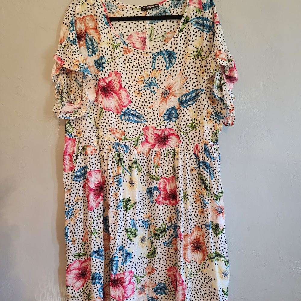 3 For $15 Sale! Multicolor Leaf and Dot Dress - Picture 4 of 7